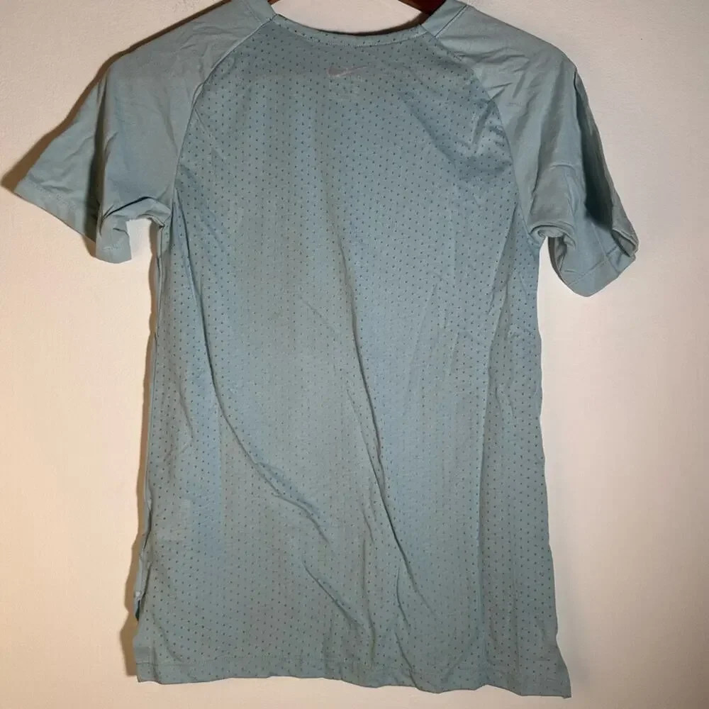 Nike Women's Sky Blue Short Sleeve Tee